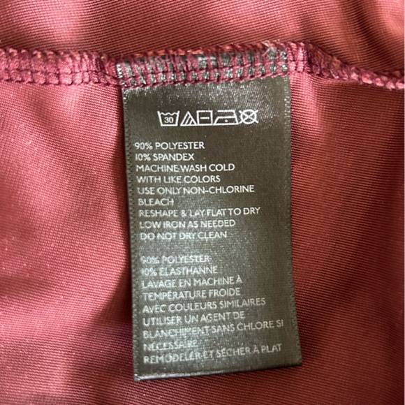 Kimchi Blue Dress Red Wine Crushed Velvet Mock Neck Mini Dress size XS - Picture 6 of 10